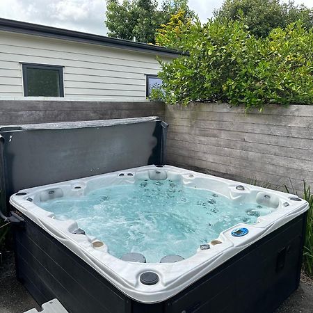 Summer Holiday 4 Bedrooms House In Hamilton With Pool And Spa Exterior foto
